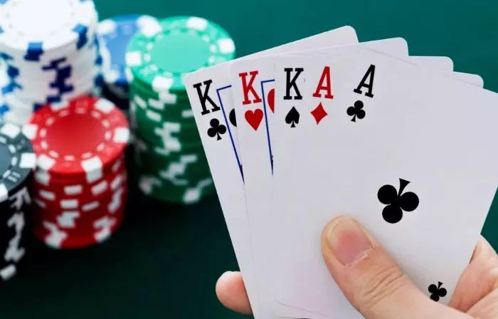 Những lỗi nên tránh khi chơi poker hay nhất 2024