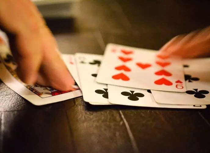 Những lỗi sai nên tránh khi chơi game bài phỏm