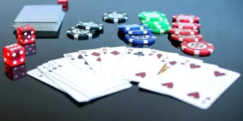 Gợi ý những siêu phẩm may mắn nên có khi đánh bài